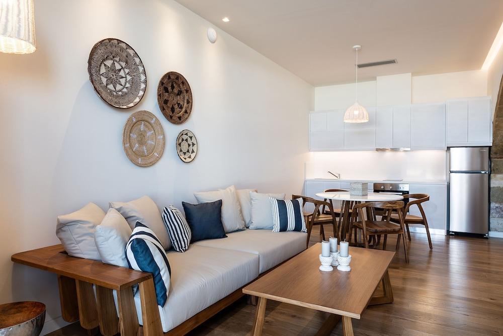 Avra Apartments Kolymbari Harbour Kültér fotó